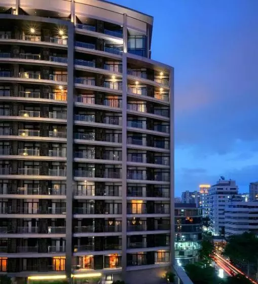 هتل Aetas Residence