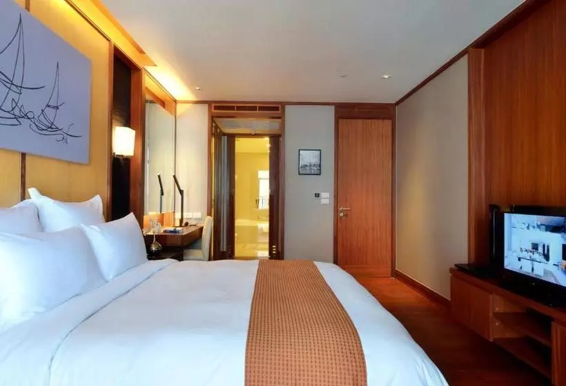 هتل Aetas Residence