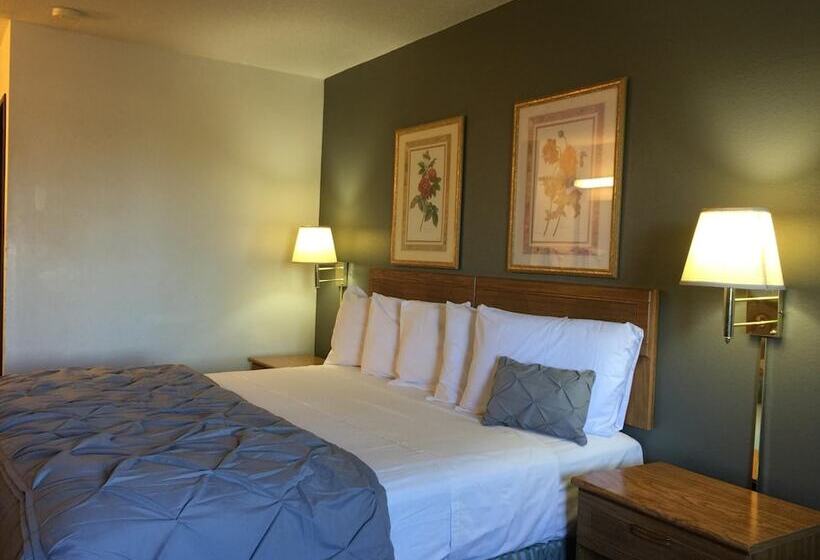 Отель Amerihost Inn & Suites Fulton