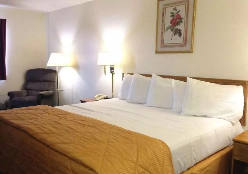 호텔 Amerihost Inn & Suites Fulton