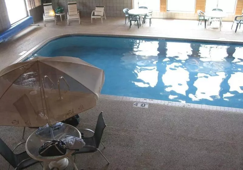 ホテル Baymont By Wyndham Waupun