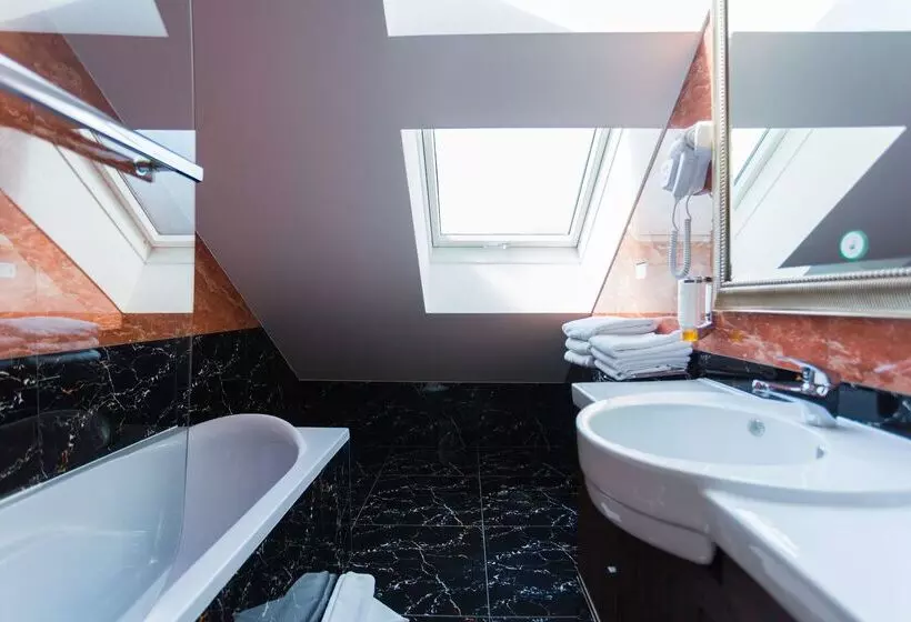 Best Western Plus Hotel Arcadia