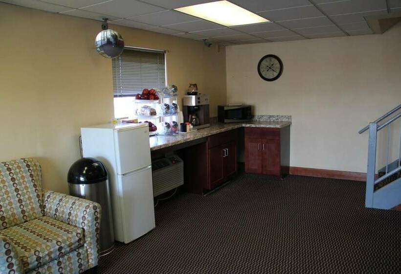 酒店 Budget Host Inn