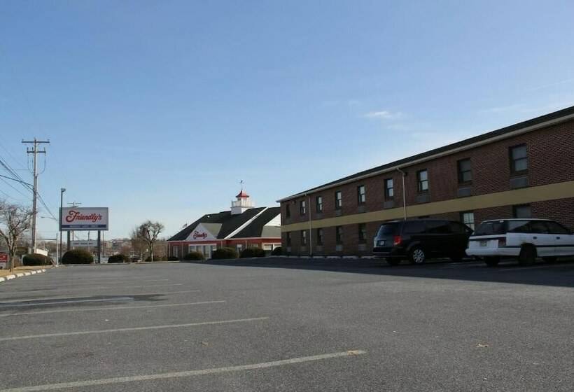 酒店 Budget Host Inn