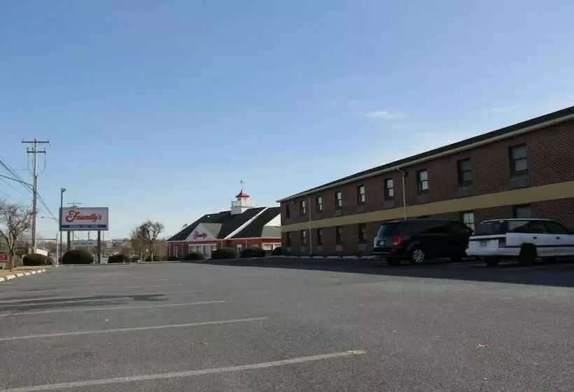 호텔 Budget Host Inn