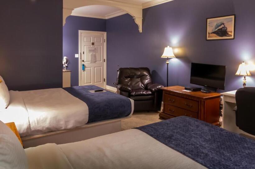 فندق Depot Inn & Suites