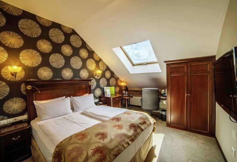 Doubletree By Hilton Hotel Sighisoara   Cavaler