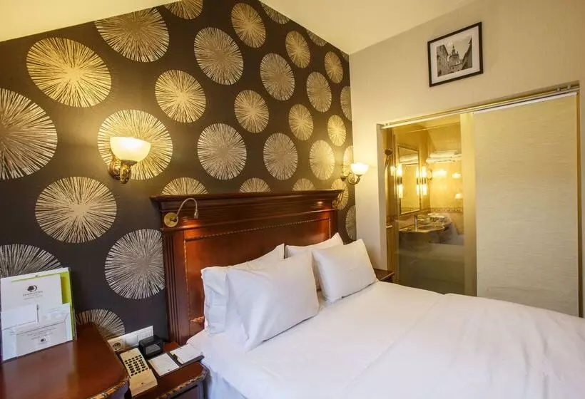 Doubletree By Hilton Hotel Sighisoara   Cavaler