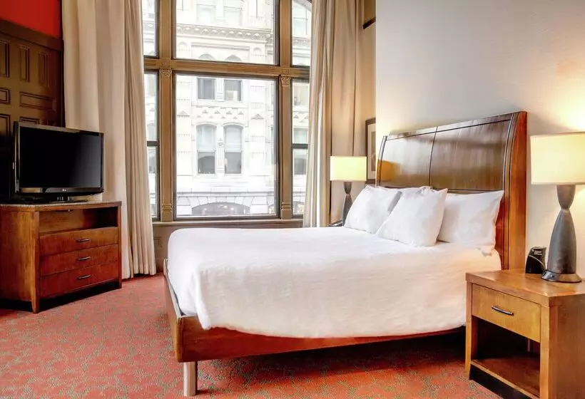 호텔 Hilton Garden Inn Milwaukee Downtown