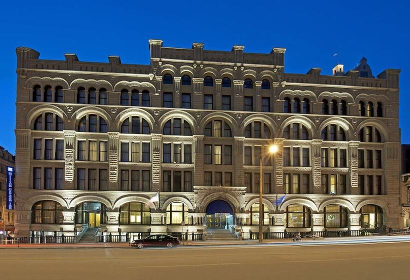 فندق Hilton Garden Inn Milwaukee Downtown