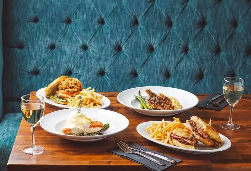 호텔 Hilton Garden Inn Milwaukee Downtown