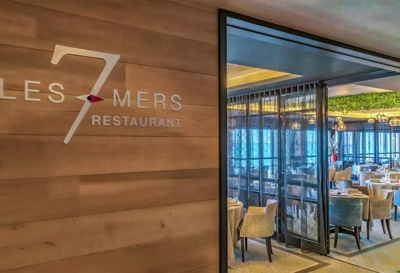 Hôtel Le Nouveau Monde