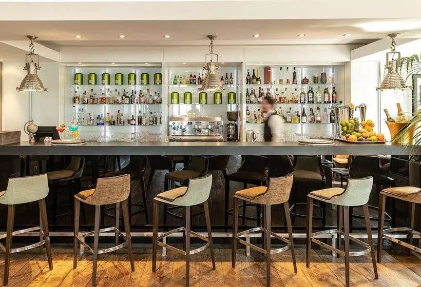 Hôtel Le Nouveau Monde