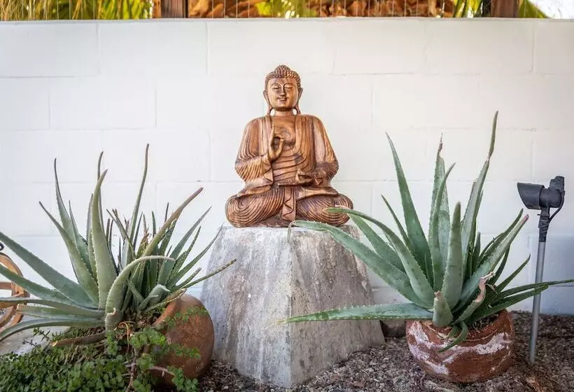 Miracle Manor Boutique Hotel & Spa