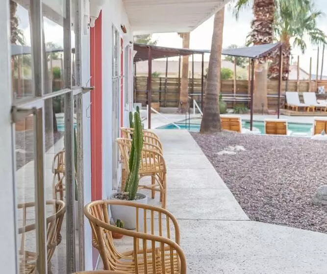 Miracle Manor Boutique Hotel & Spa