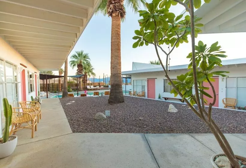 Miracle Manor Boutique Hotel & Spa