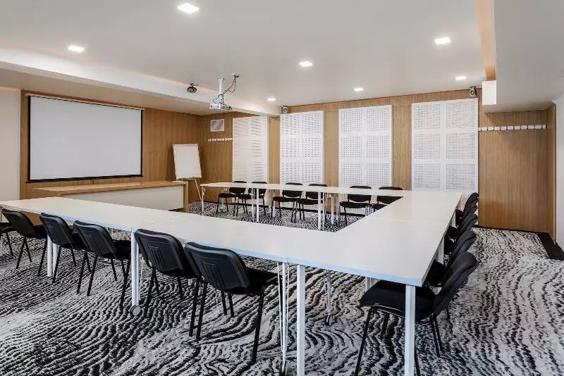 Отель River Park