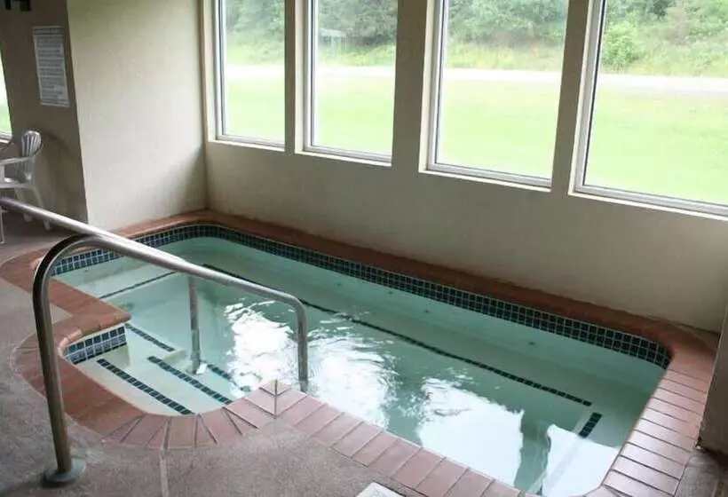 호텔 River Valley Inn & Suites