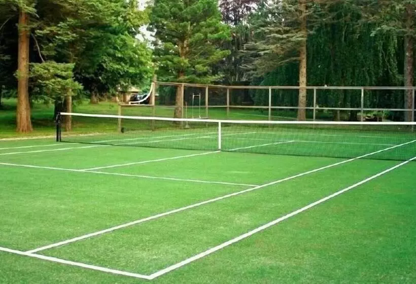 ホテル Rock Hall Luxe Lodging