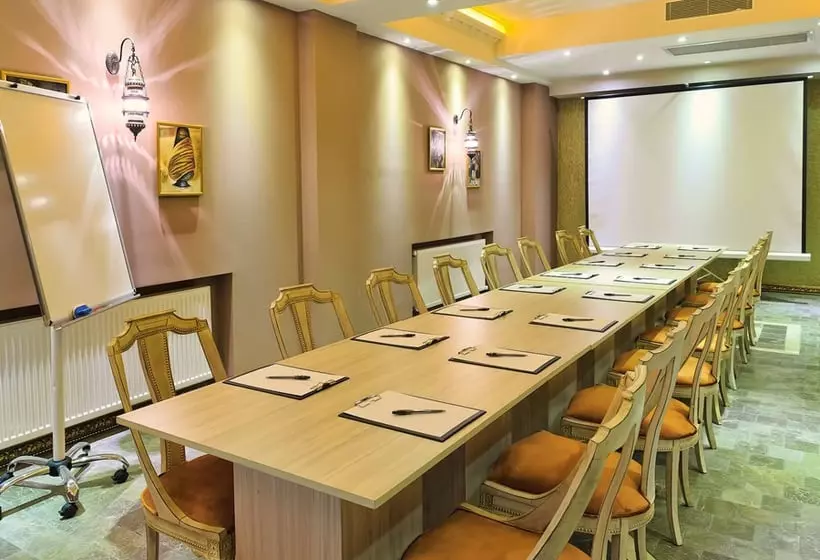 Hôtel The Selection Suites