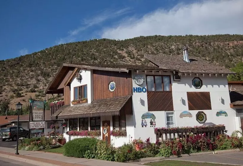 فندق Starlight Lodge