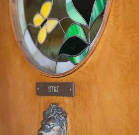 فندق Starlight Lodge