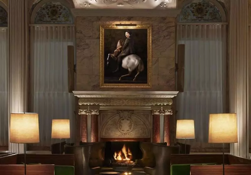 酒店 The London Edition