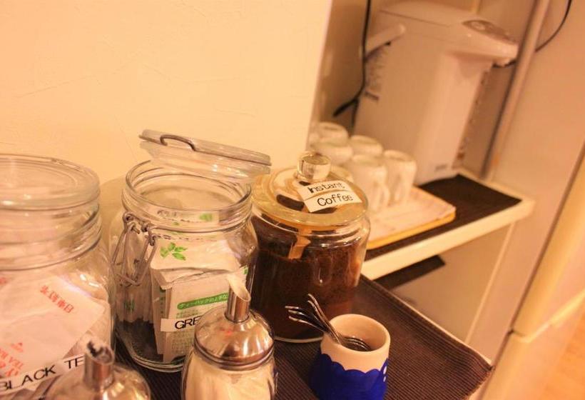 K S House Tokyo Travelers Hostel