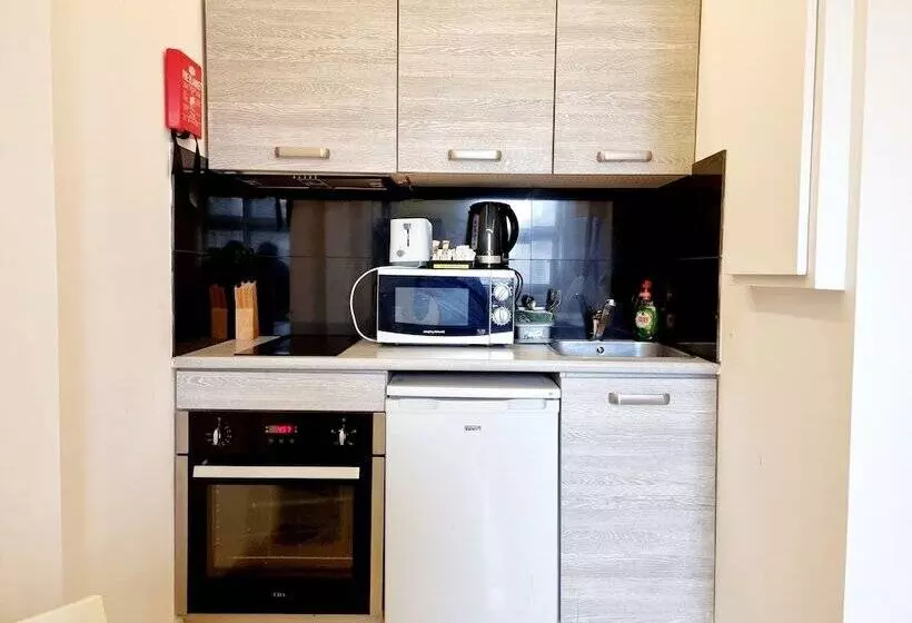 London Stay Apartments