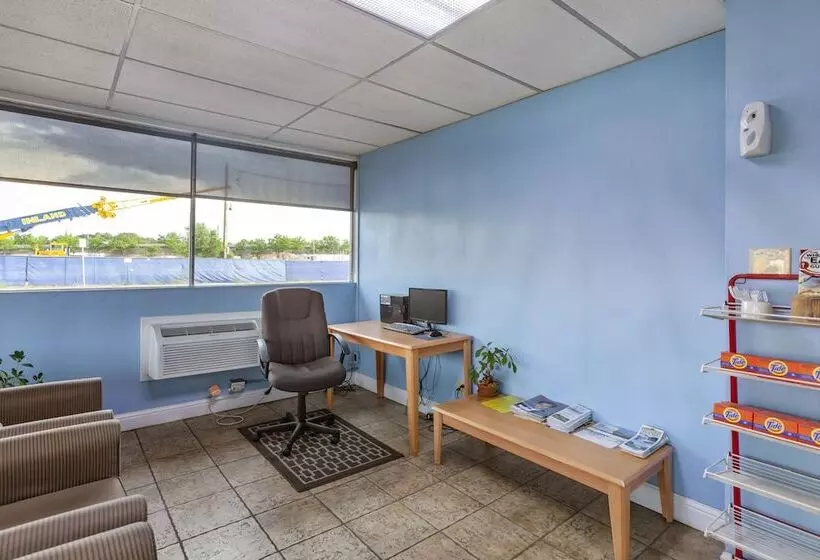 汽车旅馆 Budget Inn Boise