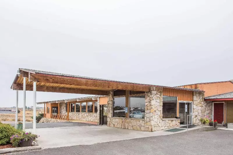 モーテル Knights Inn Boardman