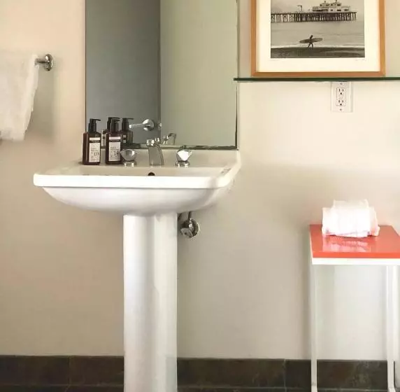 מוטל The M Malibu