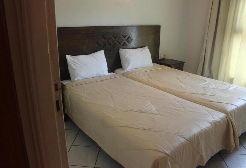 Резиденция Nomad Spirit Hotel & Surfcamp