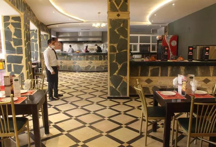 レジデンス Nomad Spirit Hotel & Surfcamp