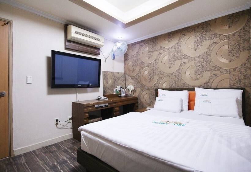 מוטל Daegu Icheondong W New York