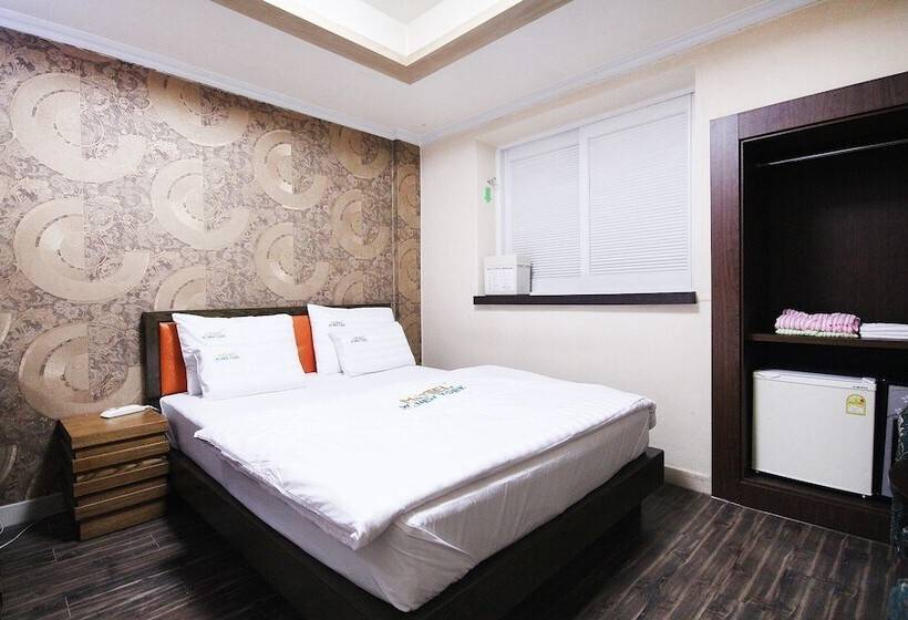 מוטל Daegu Icheondong W New York