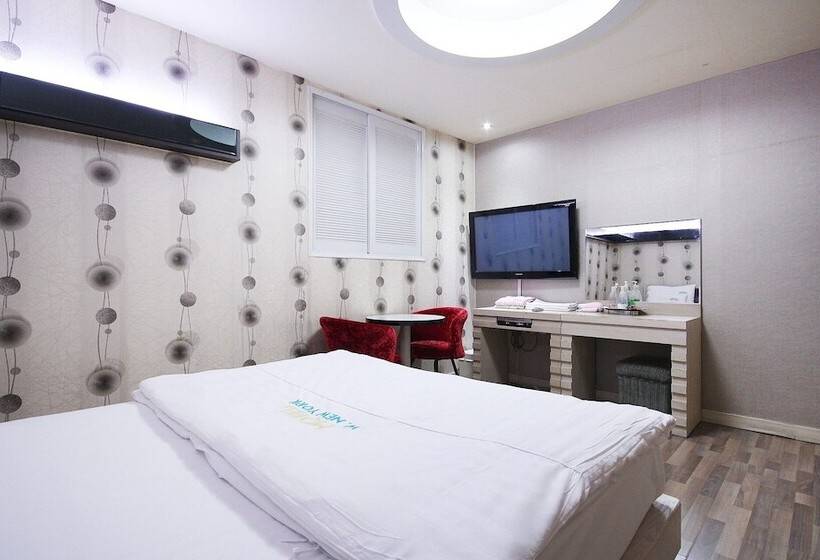 מוטל Daegu Icheondong W New York