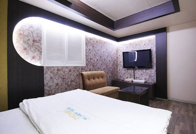 מוטל Daegu Icheondong W New York