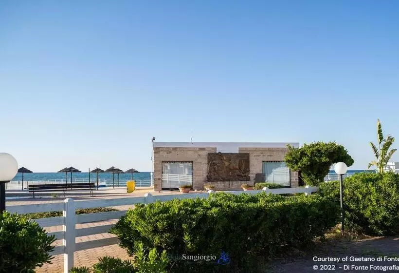 Baia Sangiorgio Hotel & Beach Club