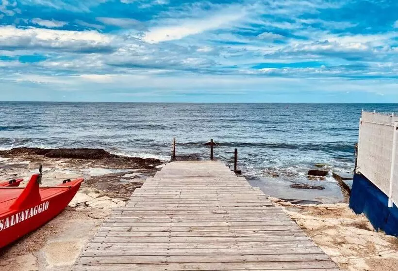 Baia Sangiorgio Hotel & Beach Club