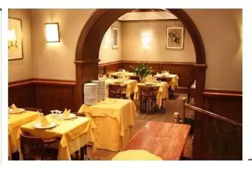 تختخواب و صبحانه Viennese Due