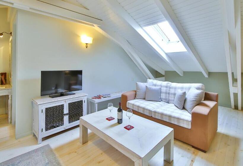 בית מלון כפרי Arethousa