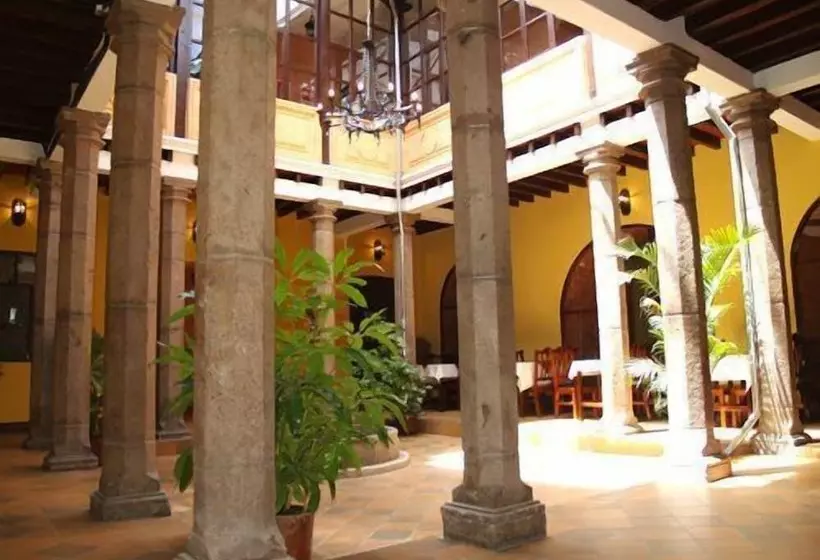 هتل Catedral Internacional