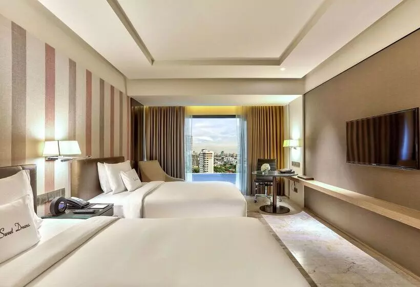 酒店 Doubletree By Hilton Sukhumvit Bangkok