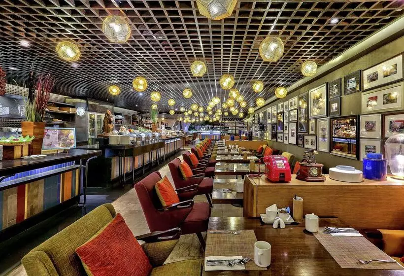 酒店 Doubletree By Hilton Sukhumvit Bangkok