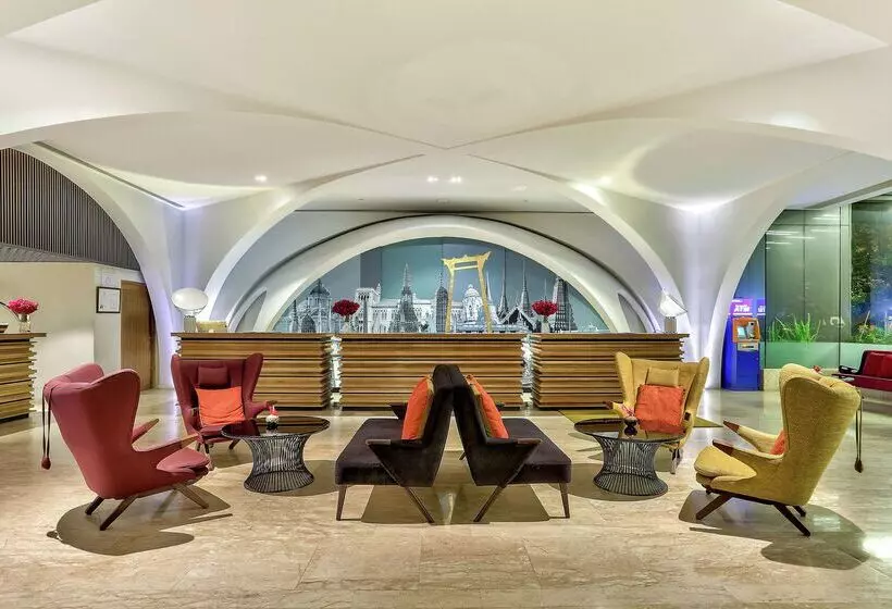 酒店 Doubletree By Hilton Sukhumvit Bangkok