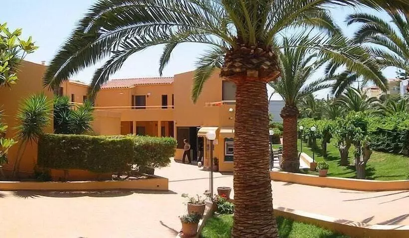 Отель Golden Sand