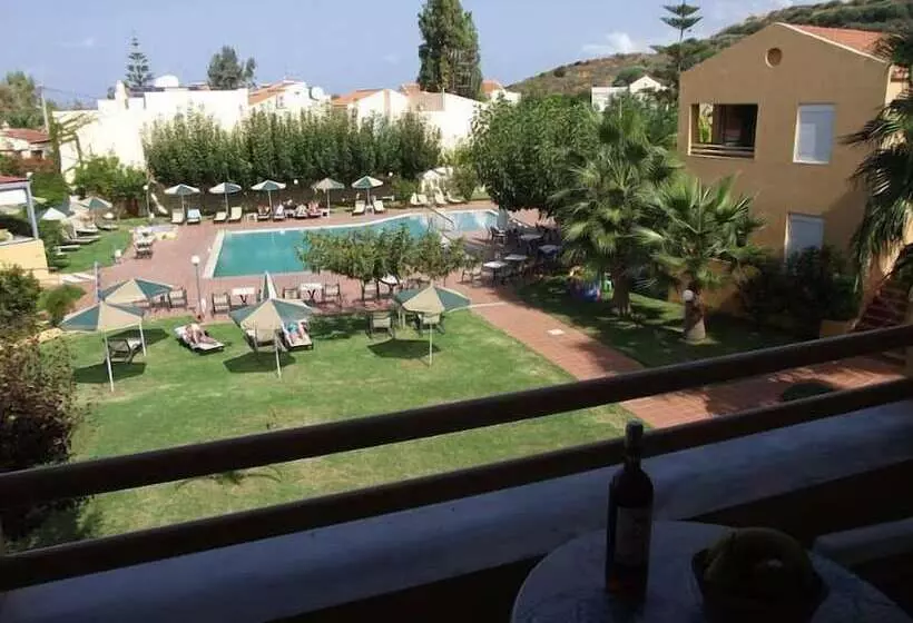 Отель Golden Sand