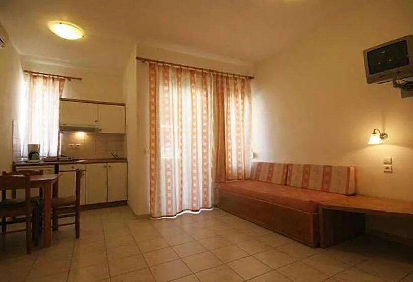 Отель Golden Sand