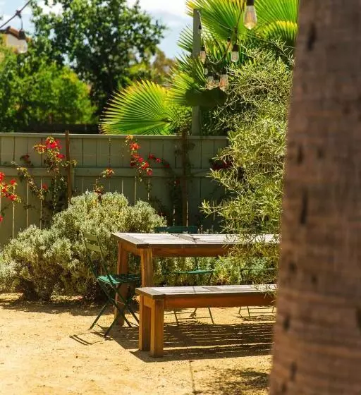 酒店 Hummingbird Inn